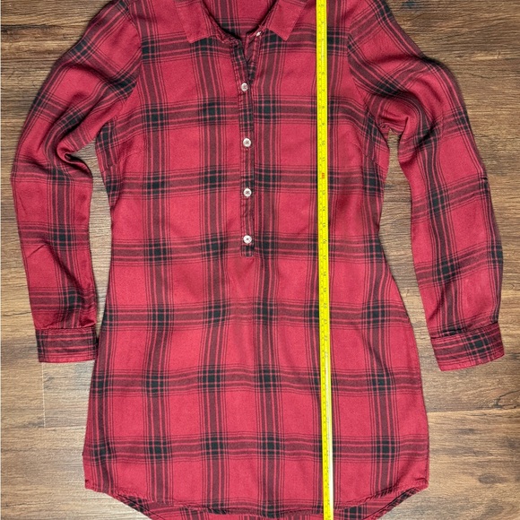 Guess Red and Black Plaid Shirt - Picture 8 of 11